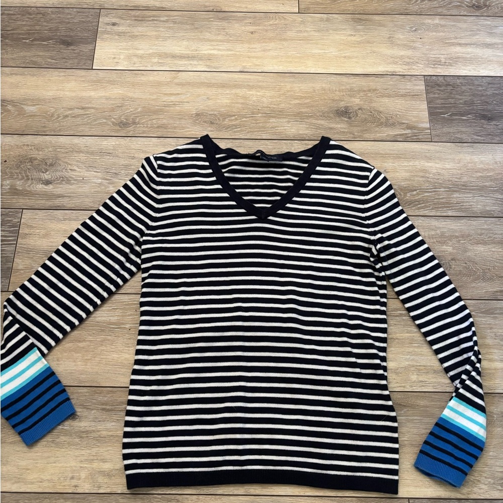 Tommy Hilfiger Women's Striped V-Neck Sweater with Colorblock Cuffs- Women’s S
